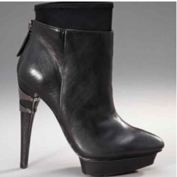 Charles Jourdan Paris Women's Alda Ankle Boot Sz 9.5 Black - Picture 1 of 8